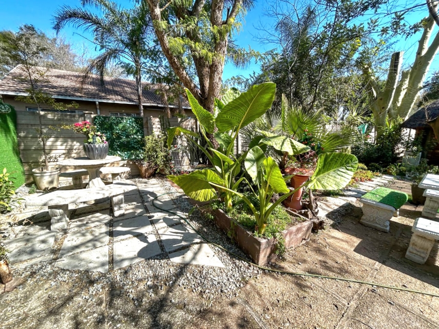 6 Bedroom Property for Sale in Brits North West